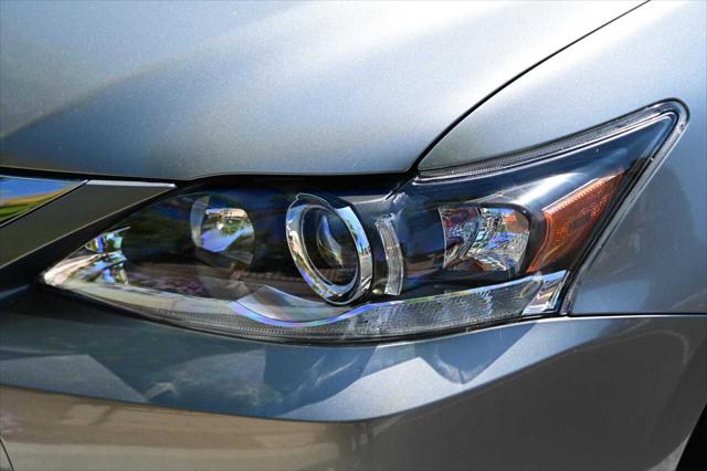 2017 Lexus CT 200h Base 4dr Hatchback