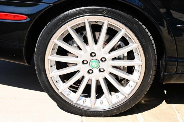 2004 Jaguar XJ XJR