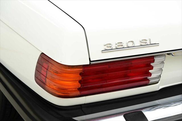 1985 Mercedes-Benz CLA 380 SL 2dr Convertible