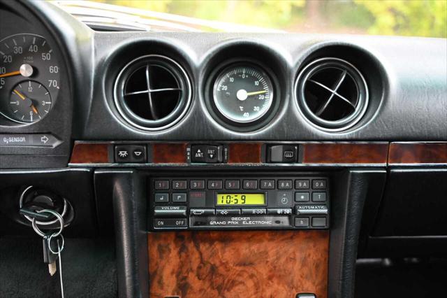 1985 Mercedes-Benz CLA 380 SL 2dr Convertible