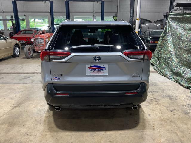 2022 Toyota RAV4 Hybrid XLE