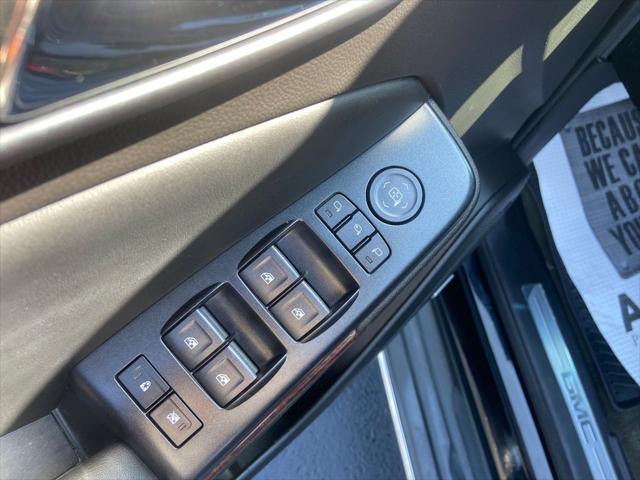 Used 2015 GMC Yukon XL 1500 For Sale in Muscle Shoals, AL