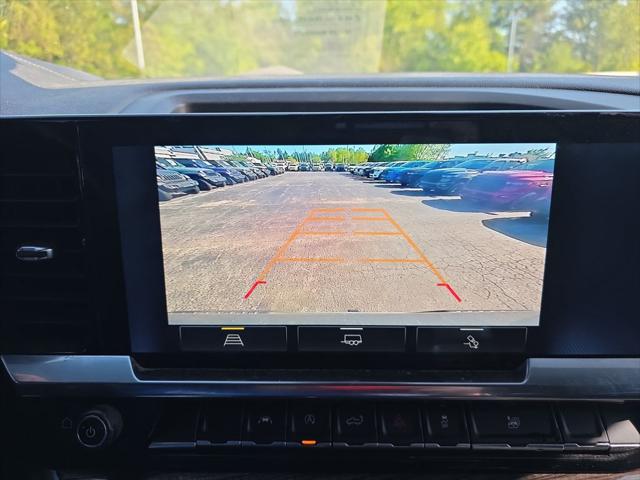 2023 Chevrolet Silverado 1500 4WD Crew Cab Standard Bed LT