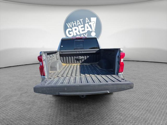 2023 Chevrolet Silverado 1500 4WD Crew Cab Standard Bed LT