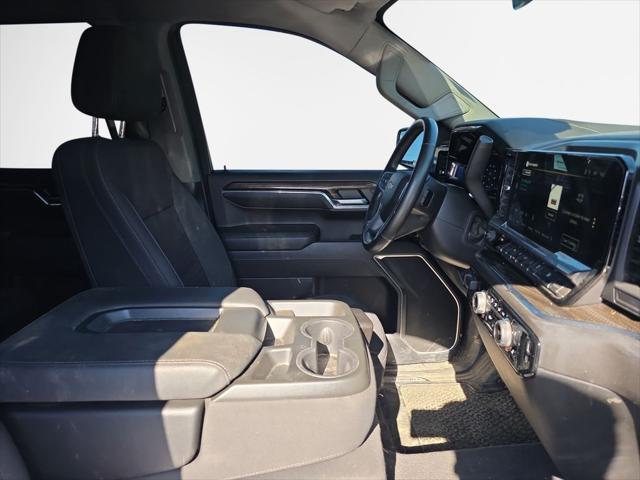 2023 Chevrolet Silverado 1500 4WD Crew Cab Standard Bed LT