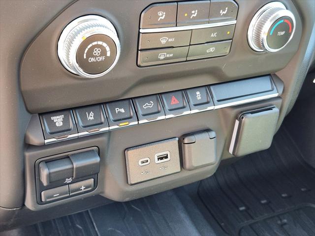 2025 GMC Sierra 3500HD 4WD Crew Cab Long Bed Pro
