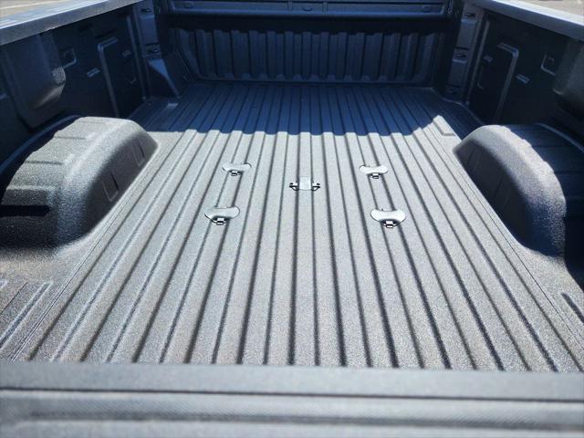 2025 GMC Sierra 3500HD 4WD Crew Cab Long Bed Pro