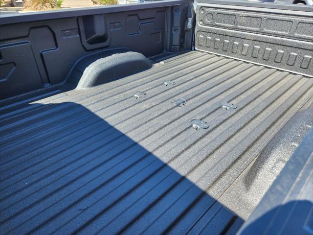 2025 GMC Sierra 3500HD 4WD Crew Cab Long Bed Pro