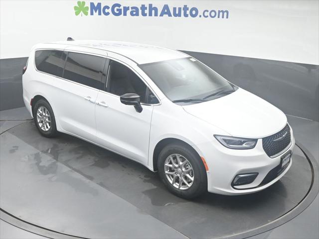 2025 Chrysler Pacifica PACIFICA SELECT