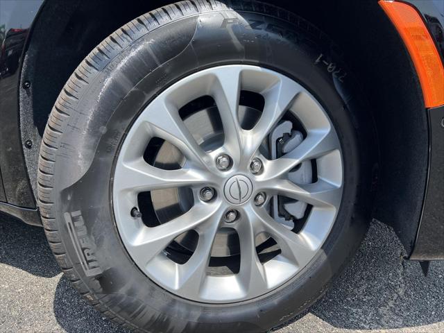 2025 Chrysler Pacifica PACIFICA SELECT AWD