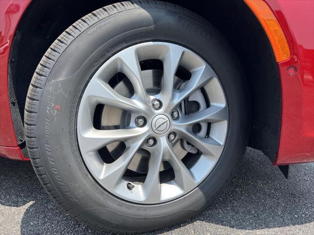 2025 Chrysler Pacifica PACIFICA SELECT AWD