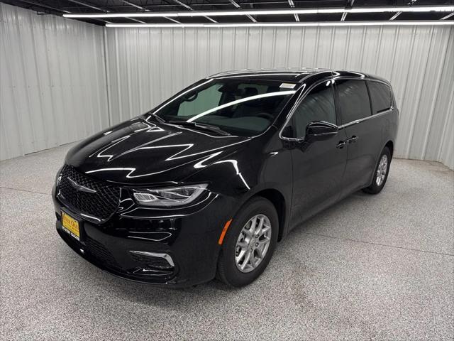 2025 Chrysler Pacifica PACIFICA SELECT