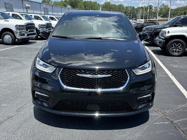 2025 Chrysler Pacifica PACIFICA SELECT