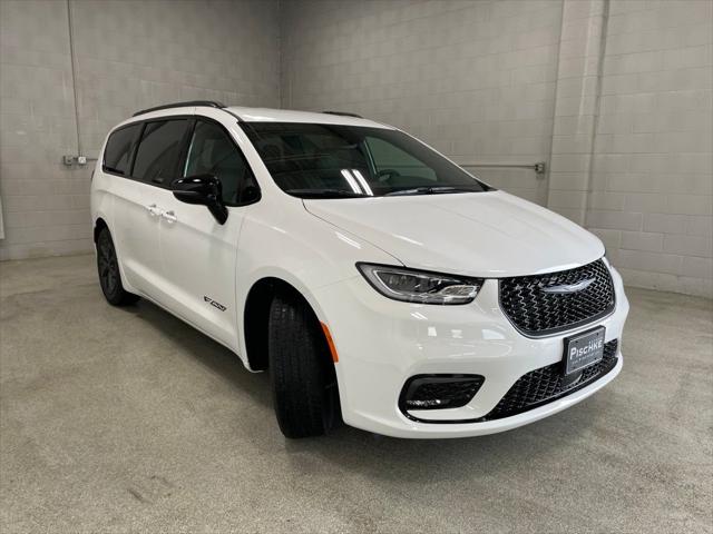 2025 Chrysler Pacifica PACIFICA SELECT