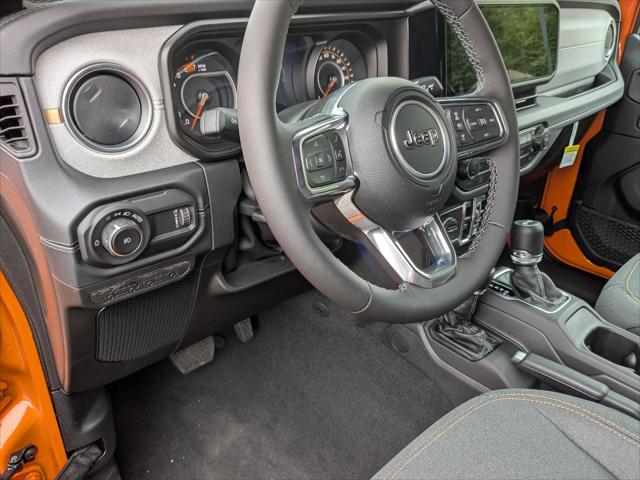 2025 Jeep Wrangler 4-Door Sahara 4x4