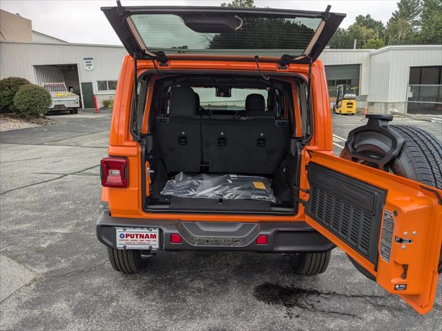 2025 Jeep Wrangler 4-Door Sahara 4x4