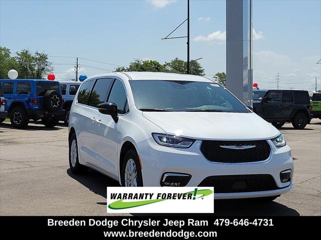 2025 Chrysler Pacifica PACIFICA SELECT