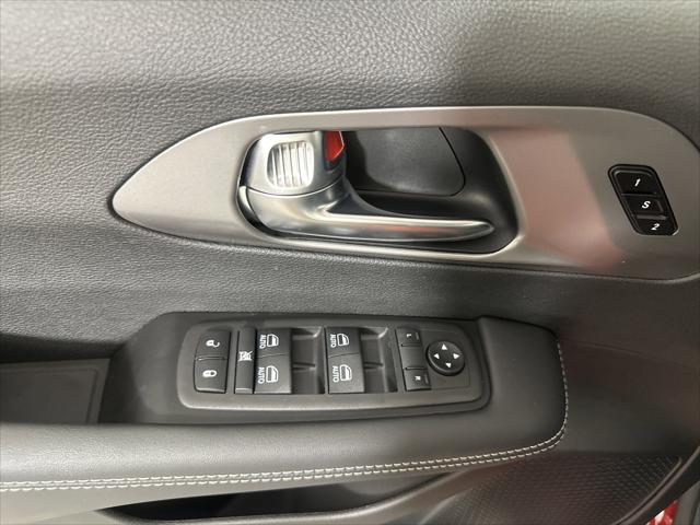 2025 Chrysler Pacifica PACIFICA SELECT