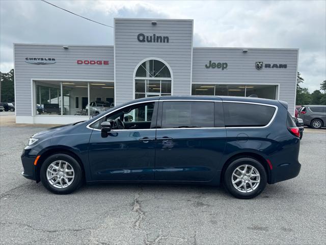 2025 Chrysler Pacifica PACIFICA SELECT