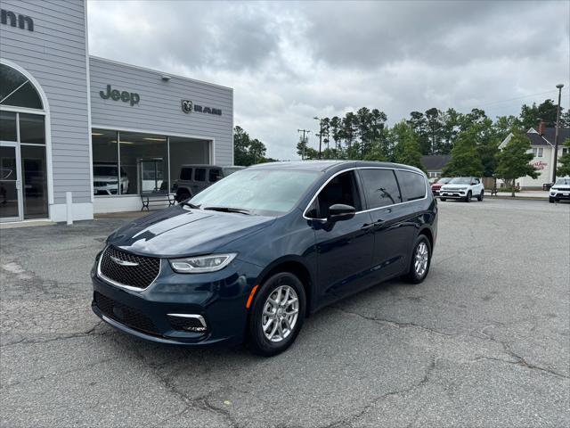 2025 Chrysler Pacifica PACIFICA SELECT