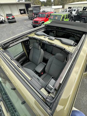 2025 Jeep Wrangler 4-Door Summit 4x4