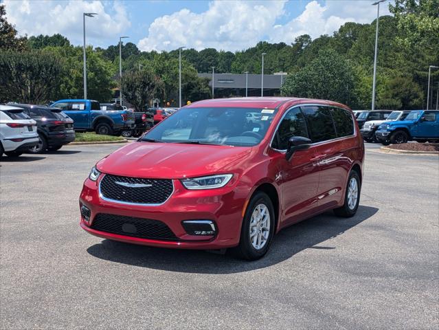 2025 Chrysler Pacifica PACIFICA SELECT