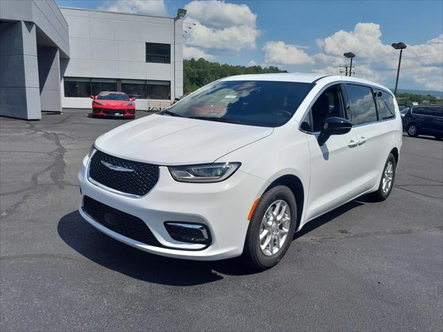 2025 Chrysler Pacifica PACIFICA SELECT