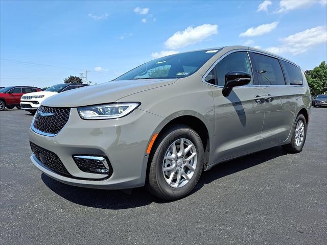 2025 Chrysler Pacifica PACIFICA SELECT