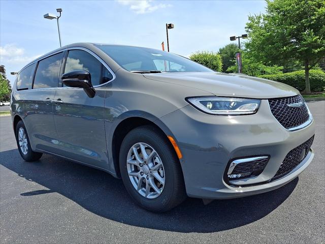2025 Chrysler Pacifica PACIFICA SELECT