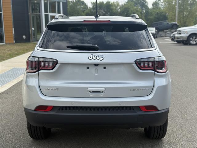 2025 Jeep Compass COMPASS LIMITED 4X4
