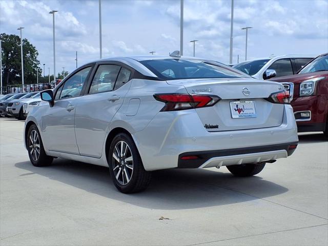 2021 Nissan Versa SV Xtronic CVT