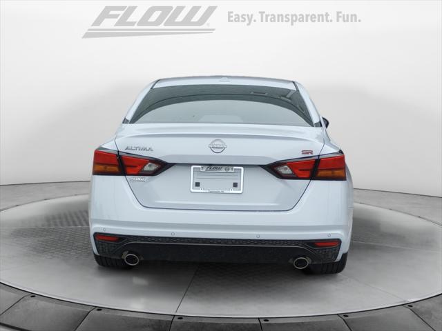 2025 Nissan Altima SR FWD