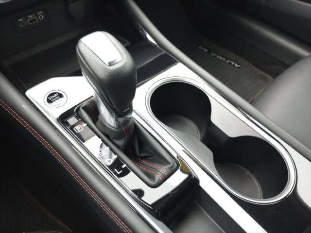 2025 Nissan Altima SR FWD