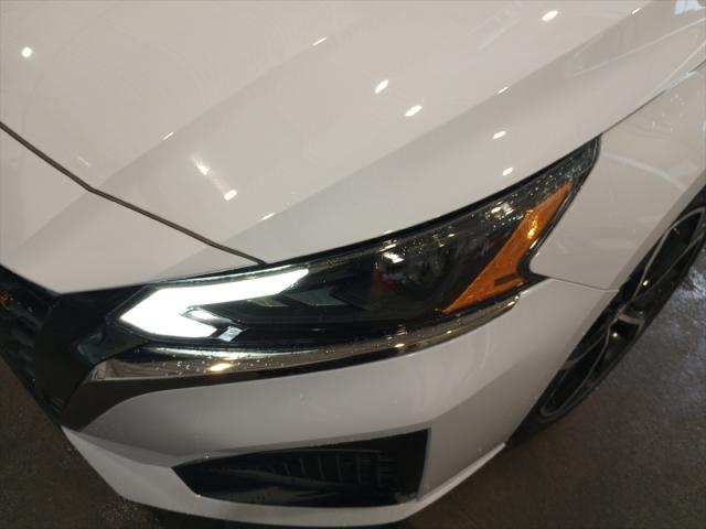 2025 Nissan Altima SR FWD
