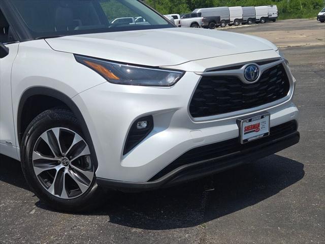 2022 Toyota Highlander Hybrid XLE