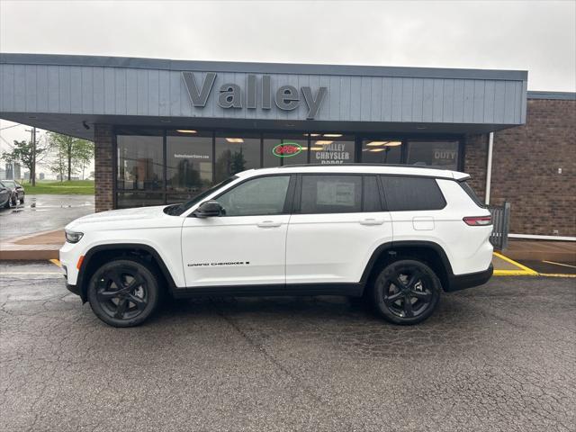 2025 Jeep Grand Cherokee GRAND CHEROKEE L LIMITED 4X4 2025 Jeep Grand Cherokee GRAND CHEROKEE L LIMITED 4X4
