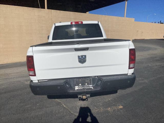 2022 RAM 1500 Classic Tradesman Crew Cab 4x4 57 Box