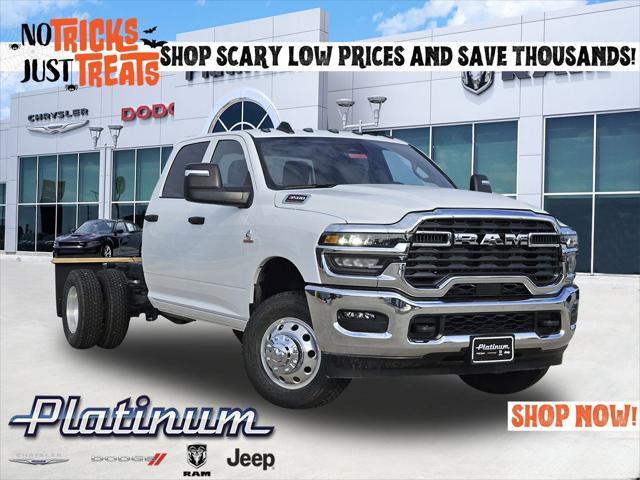 2025 RAM Ram 3500 Chassis Cab RAM 3500 TRADESMAN CREW CAB CHASSIS 4X4 60 CA