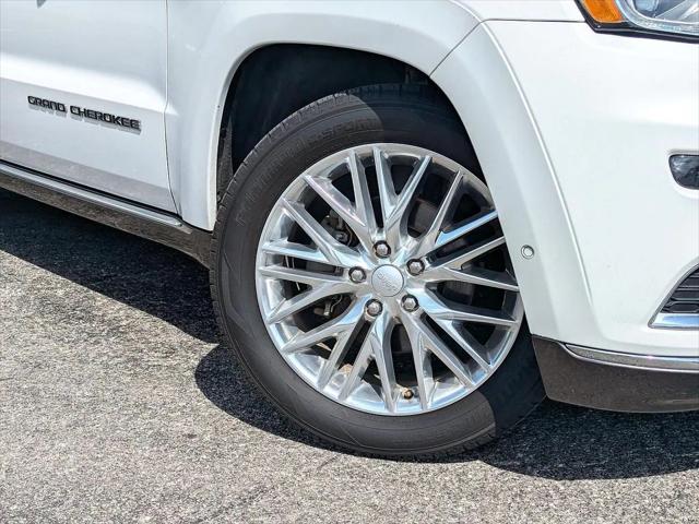 2017 Jeep Grand Cherokee Summit 4x2