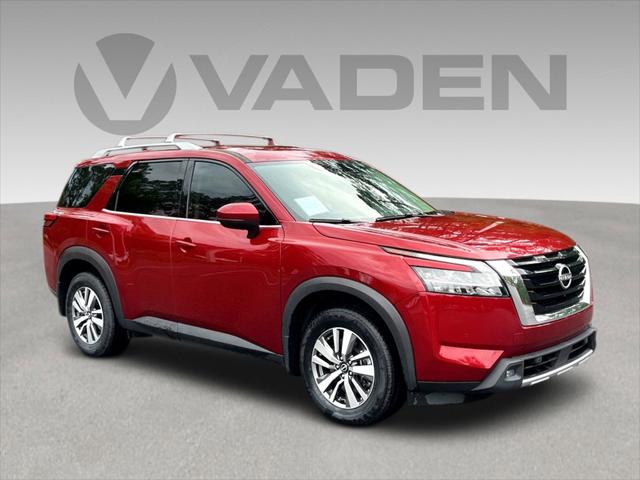 2022 Nissan Pathfinder SL 4WD