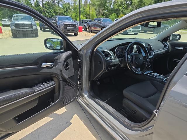 2019 Chrysler 300 Touring