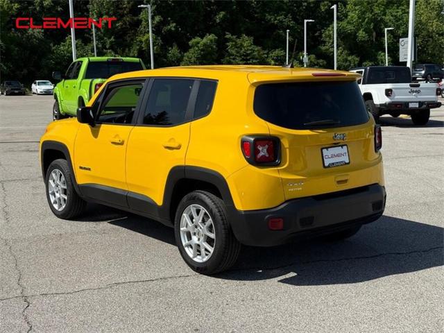 2023 Jeep Renegade RENEGADE LATITUDE 4X4