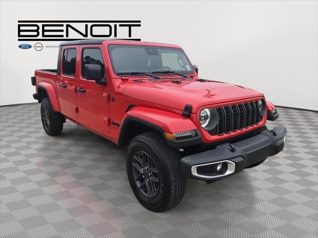 2024 Jeep Gladiator Sport S