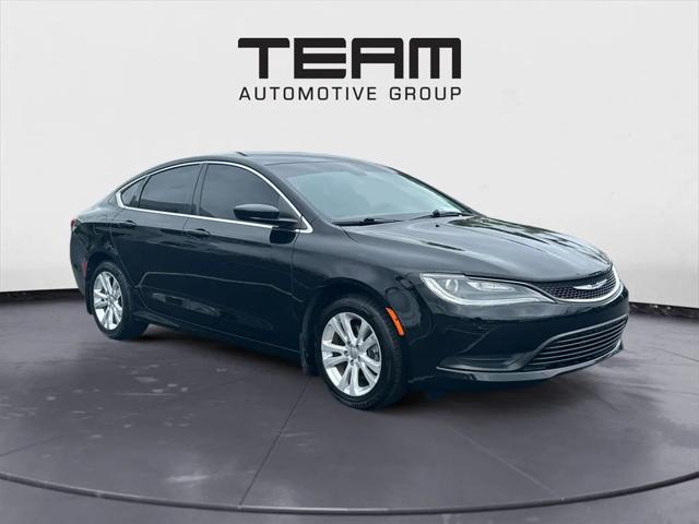 2017 Chrysler 200 Touring