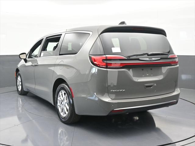 2025 Chrysler Pacifica PACIFICA SELECT