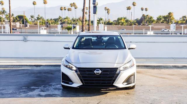 2023 Nissan Altima SL FWD