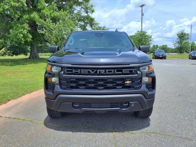 2022 Chevrolet Silverado 1500 4WD Crew Cab Short Bed Custom