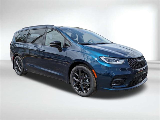 2025 Chrysler Pacifica PACIFICA LIMITED