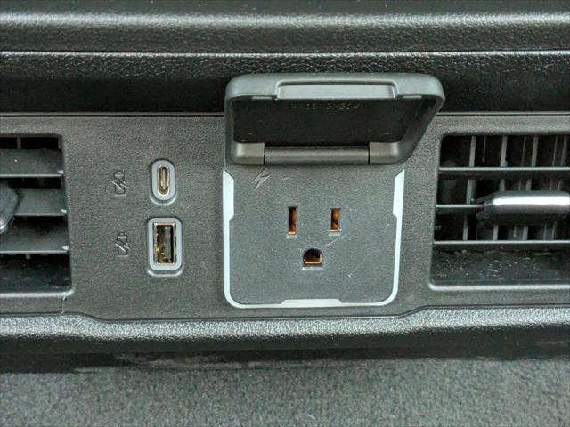 2022 Chevrolet Silverado 1500 4WD Crew Cab Short Bed LT with 2FL