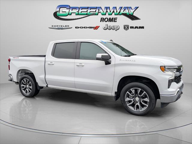 2022 Chevrolet Silverado 1500 4WD Crew Cab Short Bed LT with 2FL